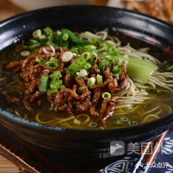 酸菜肉食饸饹面