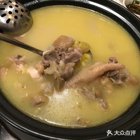 蜀中吴养生板栗鸡·咪咪鱼火锅店