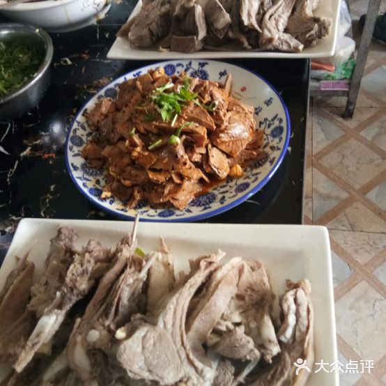 西比美食餐馆