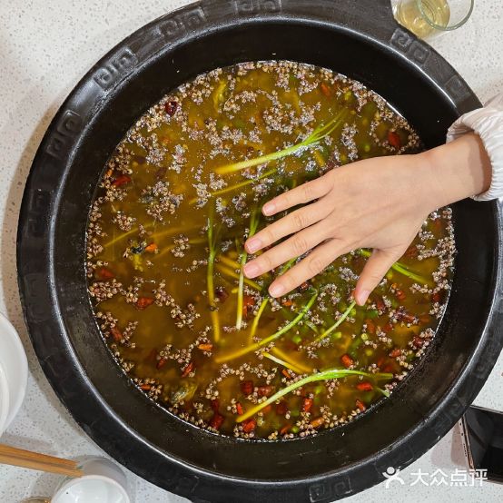 椒知味鲜鱼馆(东区直营店)