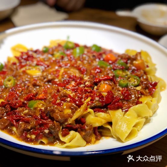 葡萄集|滋味新疆菜·精酿酒馆(瑞丽豪酒店店)