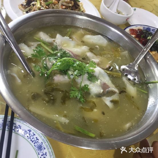 渝乡村酸菜鱼柠檬与(中兴南路店)