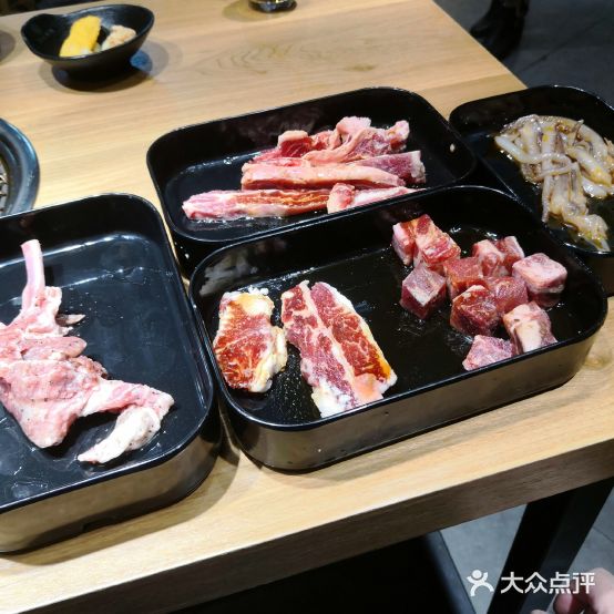 韩君阁炭火烤肉(城中央店)