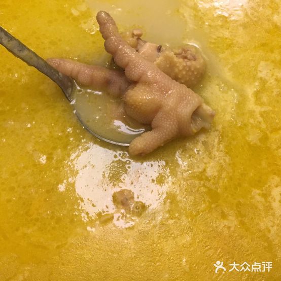 乐味阁养生板栗鸡(绵竹店)