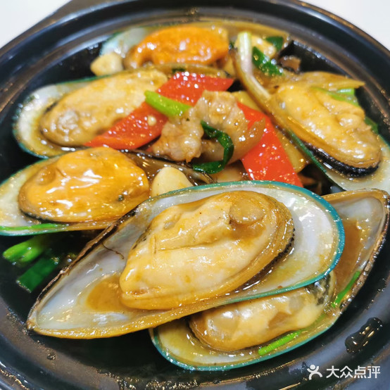 阿龙美食城