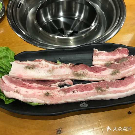 首尔朴宝·炭火靠肉(金沙店)