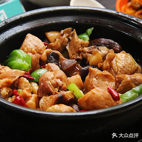 正宗秘制红焖鸡米饭(西安一分店)