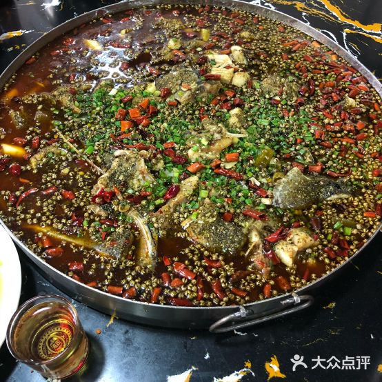 来凤鱼特色中餐(万达店)