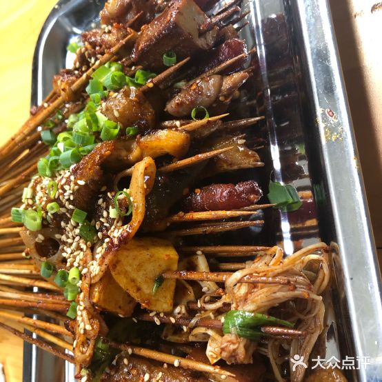 巷子油炸串串(辜苹餐饮)