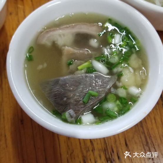 雷州隆辉牛杂牛腩店