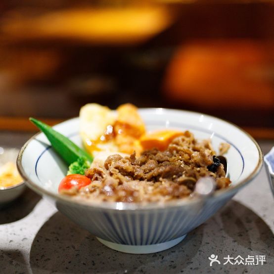 豚虎现烤日试烧肉丼(万泰城店)