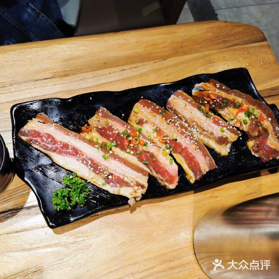 韩都汇靠肉店