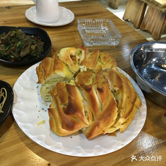 说骨道斤大盆骨(东信店)