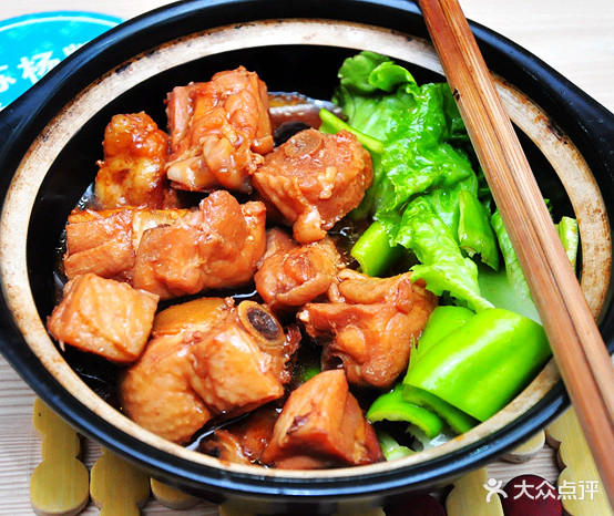 蓝雨黄闷鸡饭(六合路店)