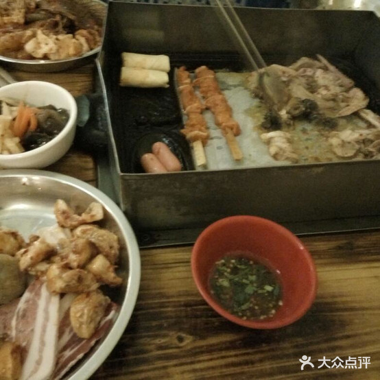 耿小鲜自助海鲜.排烤肉火锅(楚雄旗舰店)