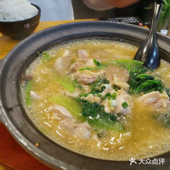 嘻木子小鸡小鱼石锅煲(南兴店)