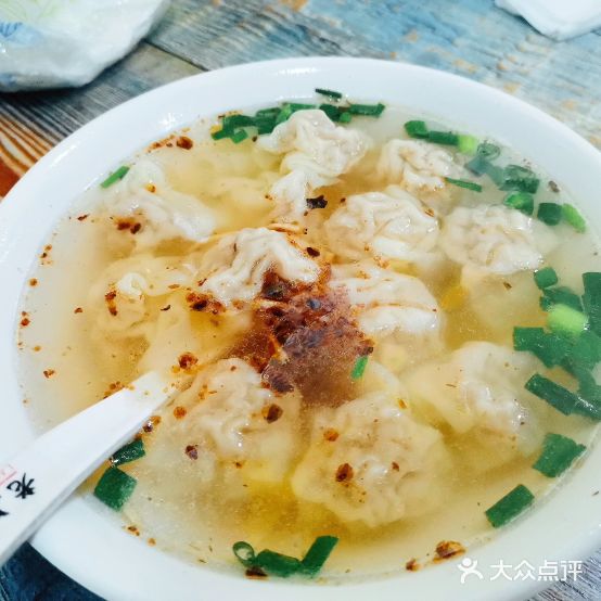 老伤害馄饨铺(百盛店)