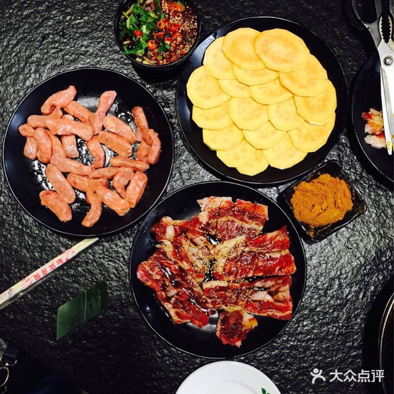 牛大力炭火烧肉(启泰路店)