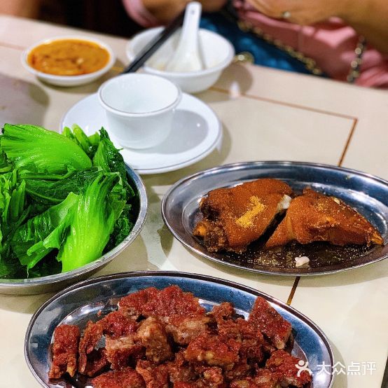 美兰春记食店·龙舌坡红烧牛肉