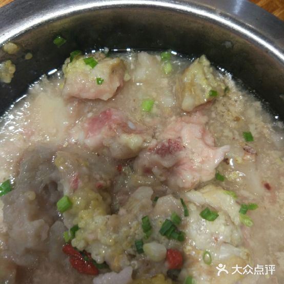 苗家鲁菜馆(月塘街店)