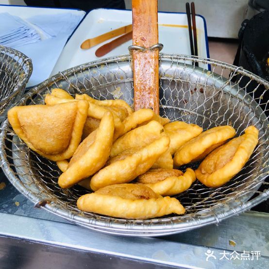 雷宏阳饼食(华侨新村路步行街店)