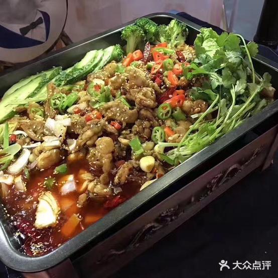 三兄弟碳烧牛蛙(师院店)