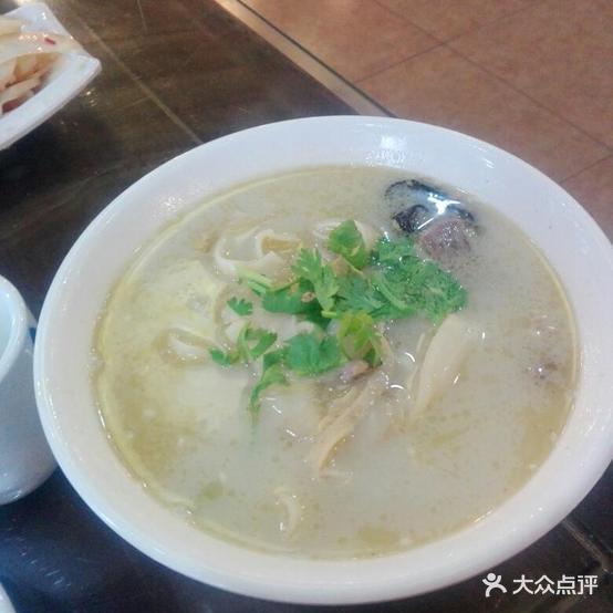 罗记美食·烩面馆(府东路店)