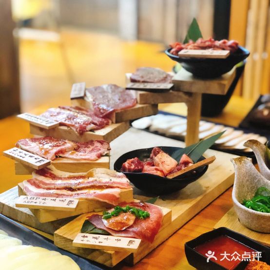 悦牛仁自助餐碳和牛·精致料理(未来方舟店)