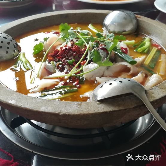 龙门石锅鱼(成武店)