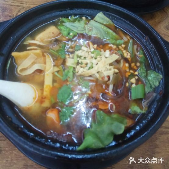 宋记土豆粉黄焖鸡米饭(五一路店)