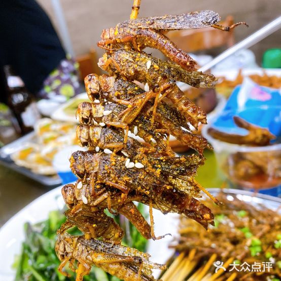 粥公饭婆美食城(蓝山店)