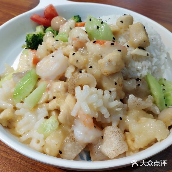 大鱼勺老菜馆(南市食品街店)