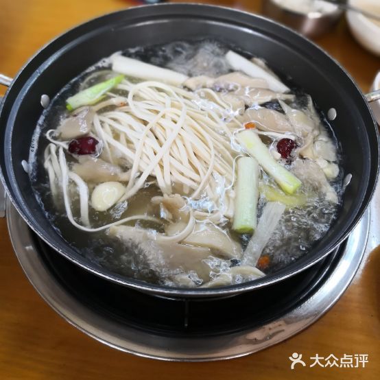 郑顺韩式鸡汤面馆(新华街店)