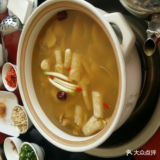 鲜竹荪鸡鱿鱼炖鸡(钻石广场店)