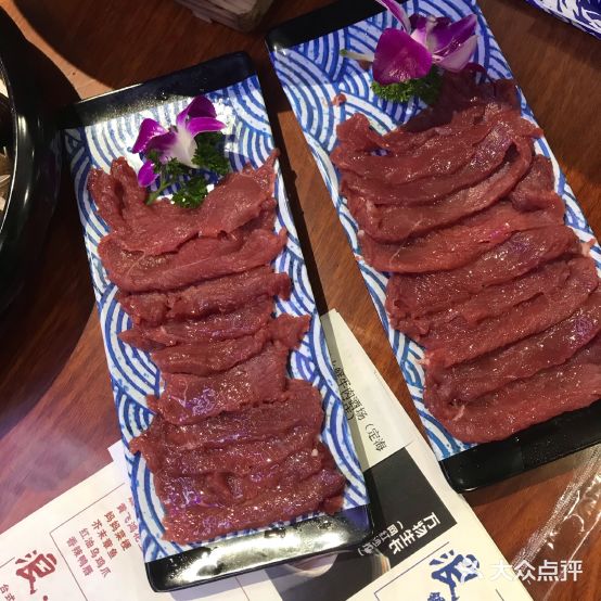 大碳火鲜牛肉酒场(缤纷店)