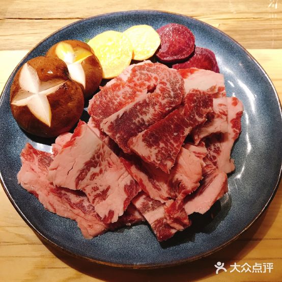 东风家烧肉酒场