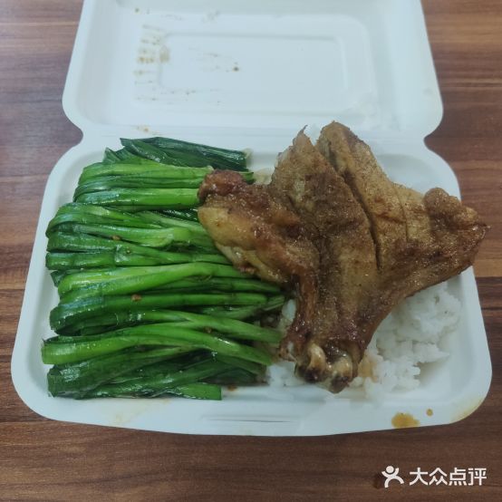 串串之旅烧烤饭店(琼海)