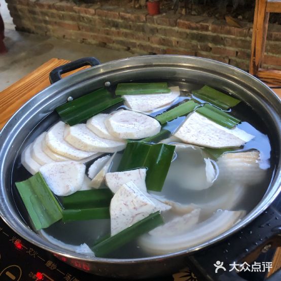 鲜味蜜园椰子鸡农家乐