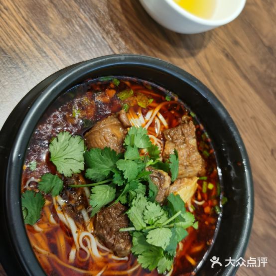 瓦罐牛肉拉面(百禄路店)