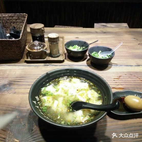 外婆小馄饨(西横街店)