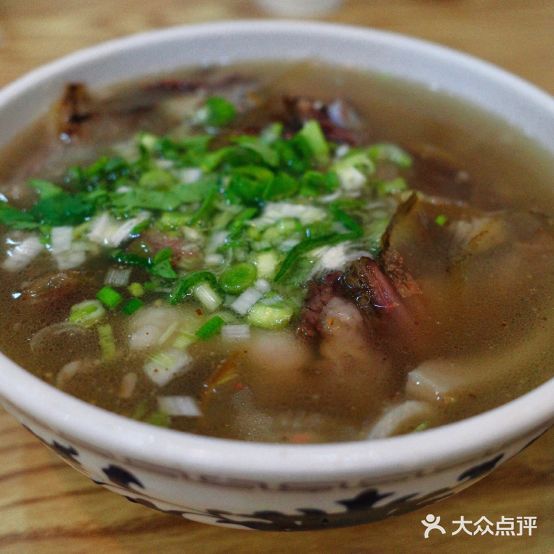 臻食烩牛杂馆