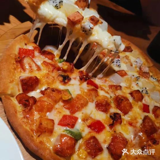 PIZZA KING美式手工比萨主题餐厅