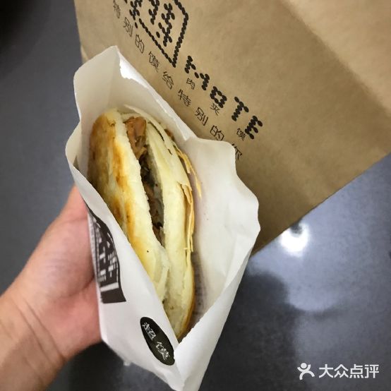 馍特脆皮肉夹馍(大润发店)