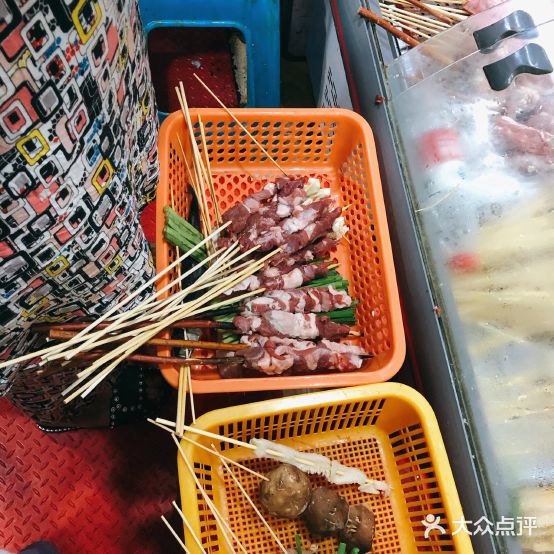 新疆美味羊肉串(玫瑰园店)