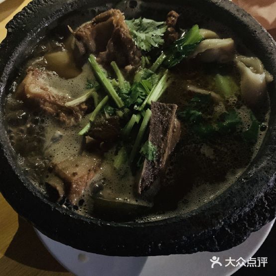 铁路西杨老大砂锅大骨面馆(德隆街店)