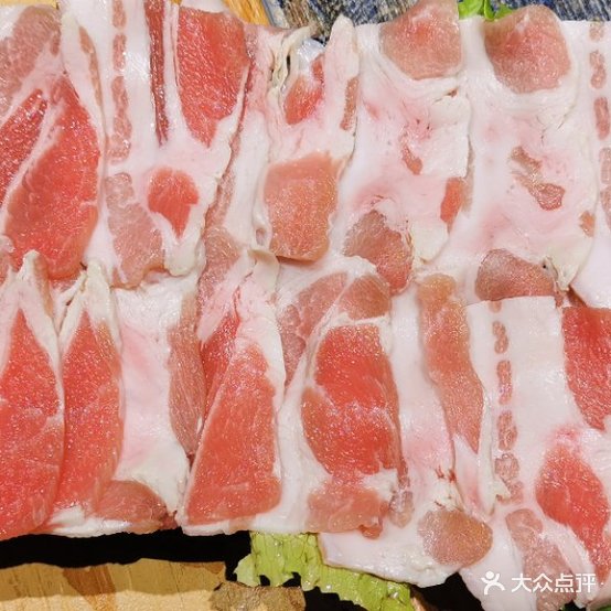 金利那间·泥炉烤肉