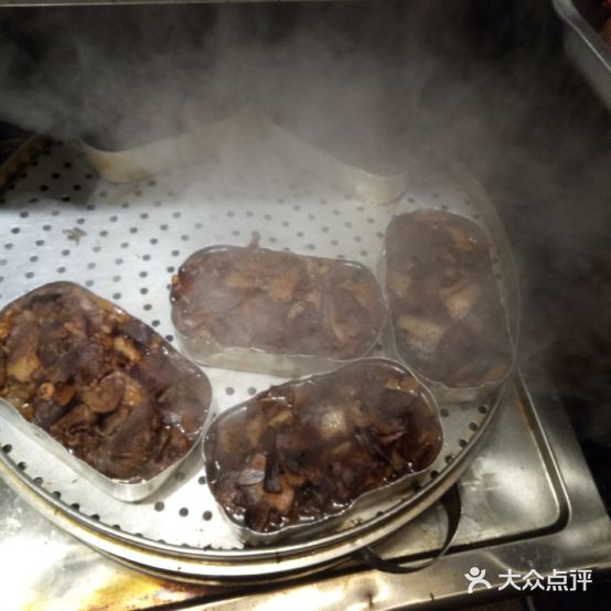 吕记老铺老街天锅烙酸菜馆