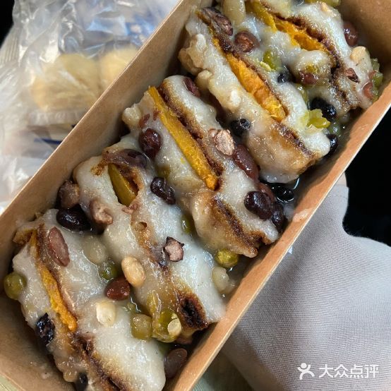 聚品斋粘食坊(长江里店)