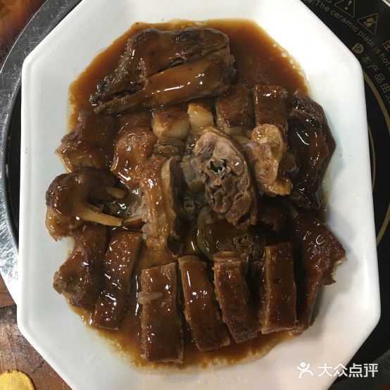 荣辉食栈