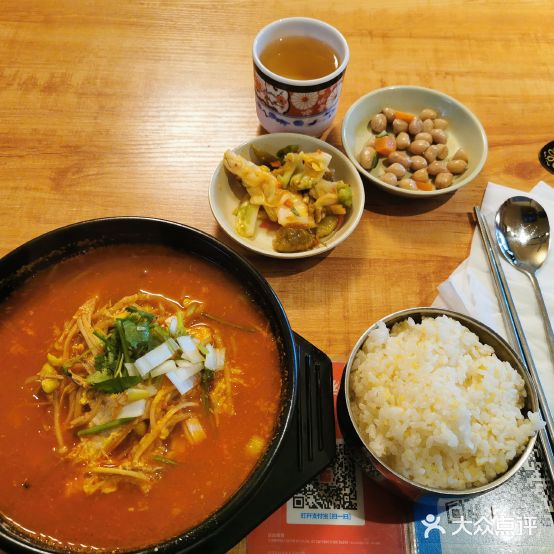 明洞屋卤肉汤饭